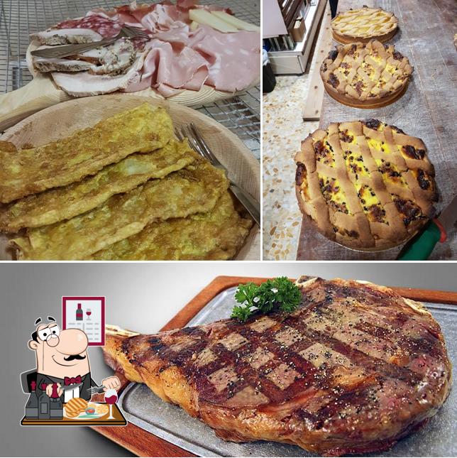 Prenditi i piatti di carne a Cine Rock Cafe'