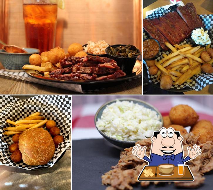 Food at Checkered Pig BBQ and Ribs