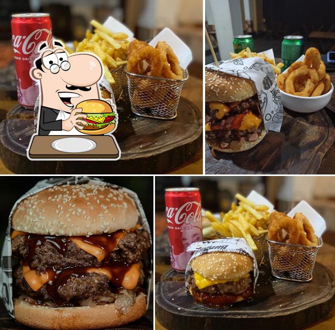 Get a burger at Caip3ras Burger
