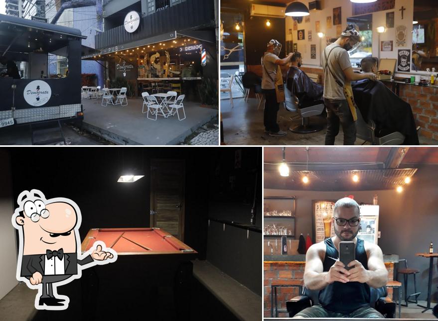 Check out how Democrata Barbearia, Pub & Foodtruck looks inside