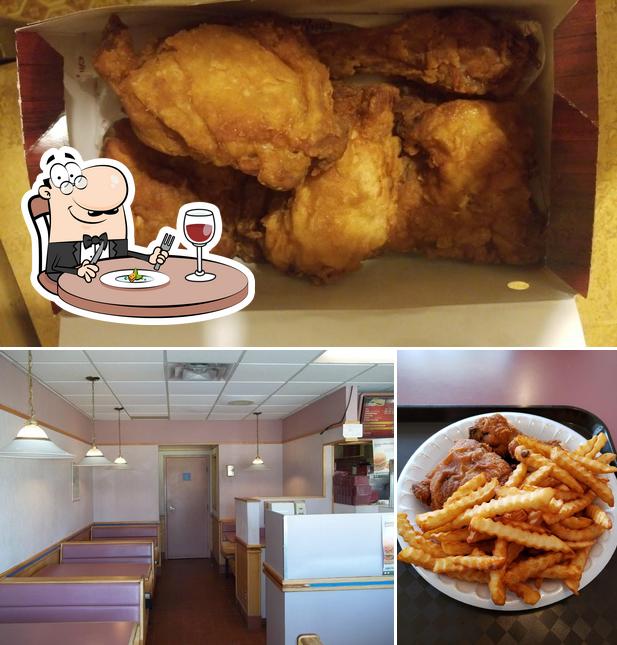 Chicken Delight Roblin Blvd se distingue par sa nourriture et intérieur