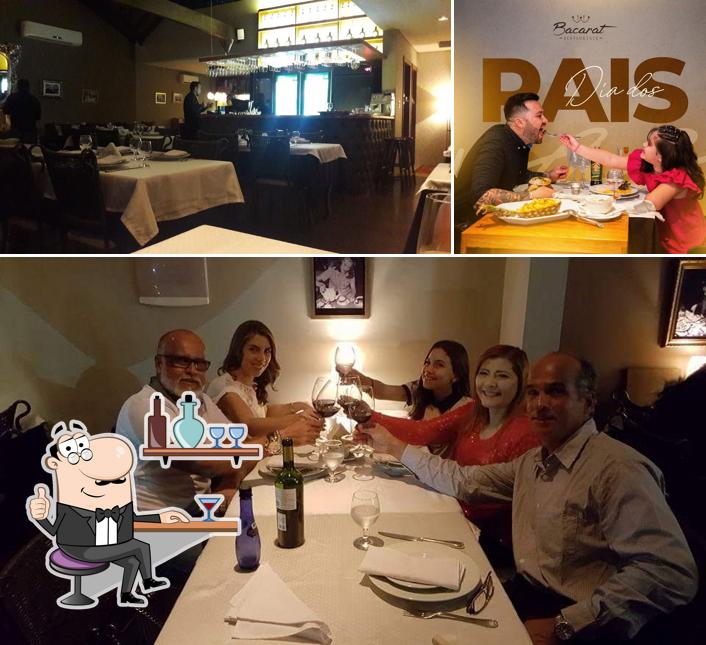 Veja imagens do interior do Bacarat Restaurante