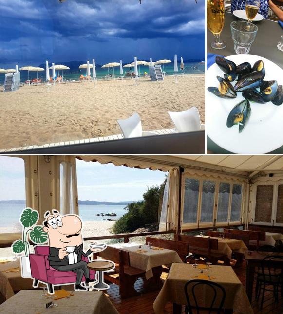 Gli interni di Chiringuito Bados