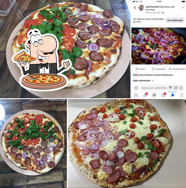 Elige una pizza en MASSARIA E PIZZARIA ARTESANAL AZZARINI