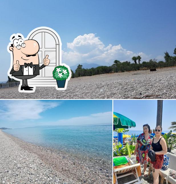 Gli esterni di Lido IPANEMA - Etna Sea
