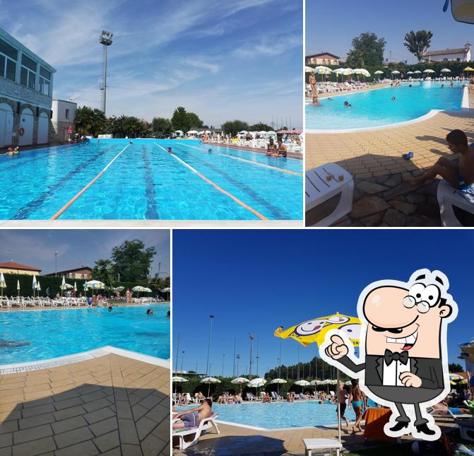 Guarda l'area esterna di Villa Ferri Centro Sportivo Piscine Campi da calcetto