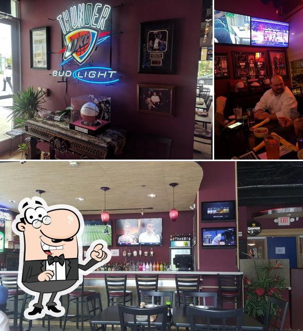 Las fotografías de interior y barra de bar en Park Harvey Sushi