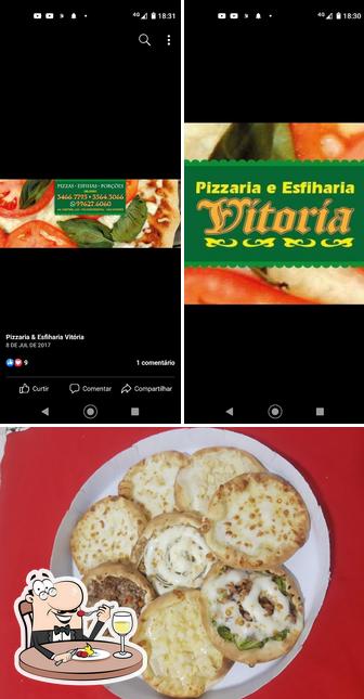 Comida em Pizzaria Vitória