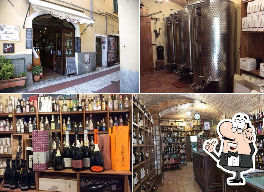 Questa è la immagine che raffigura la interni e bevanda di Enoteca Marchisio