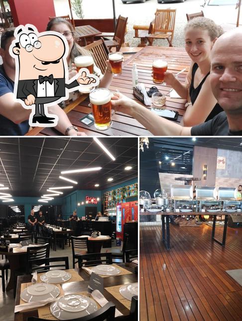 O interior do Tomahawk SteakHouse