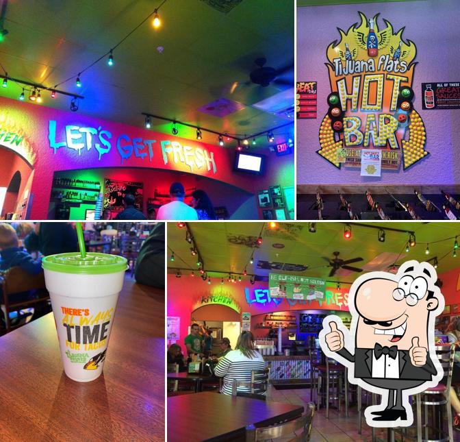 Vea esta foto de Tijuana Flats