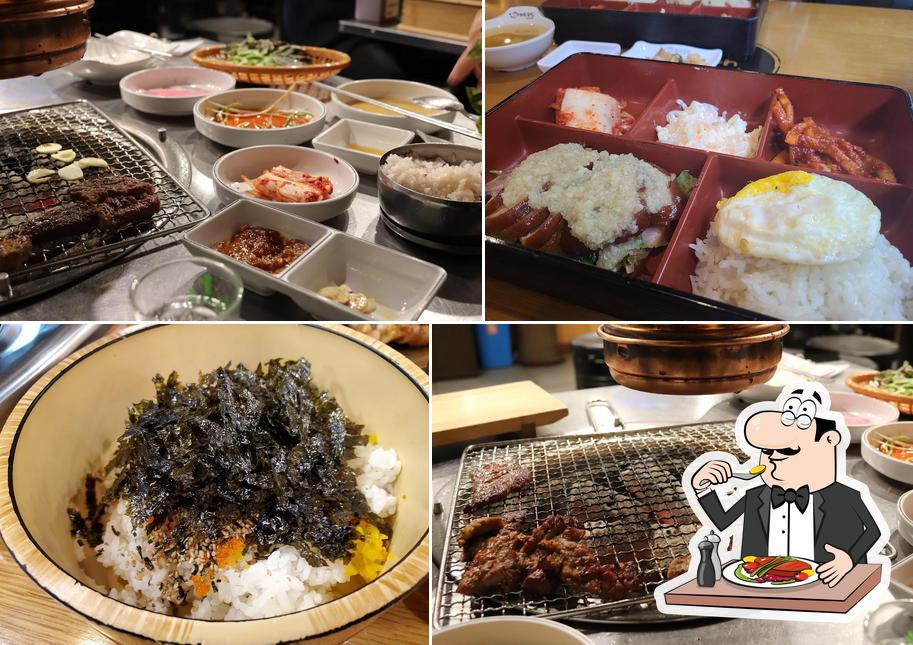 Food at Myth Jokbal Myeongdong