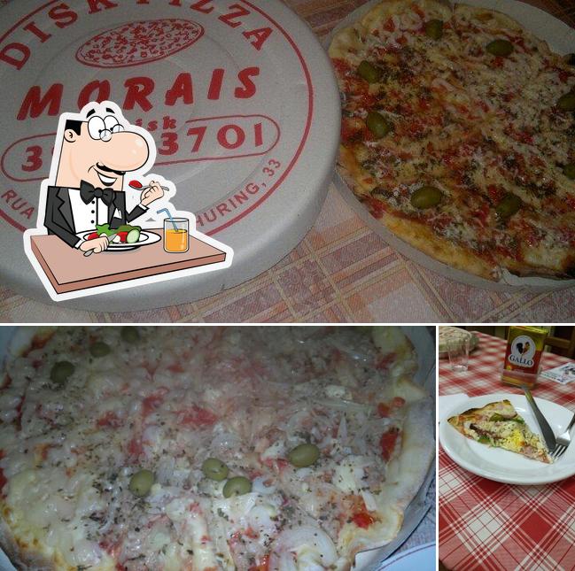 A imagem da comida e interior no Disk Pizza Morais