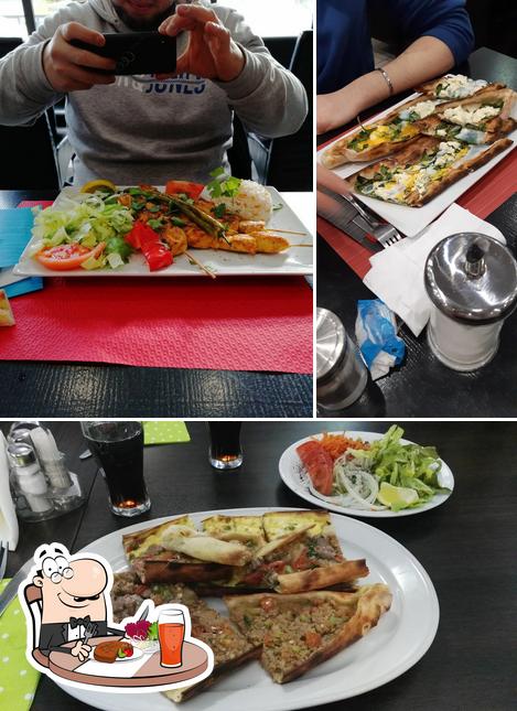 La photo de la table à manger et boisson de Chez Vedat II’s