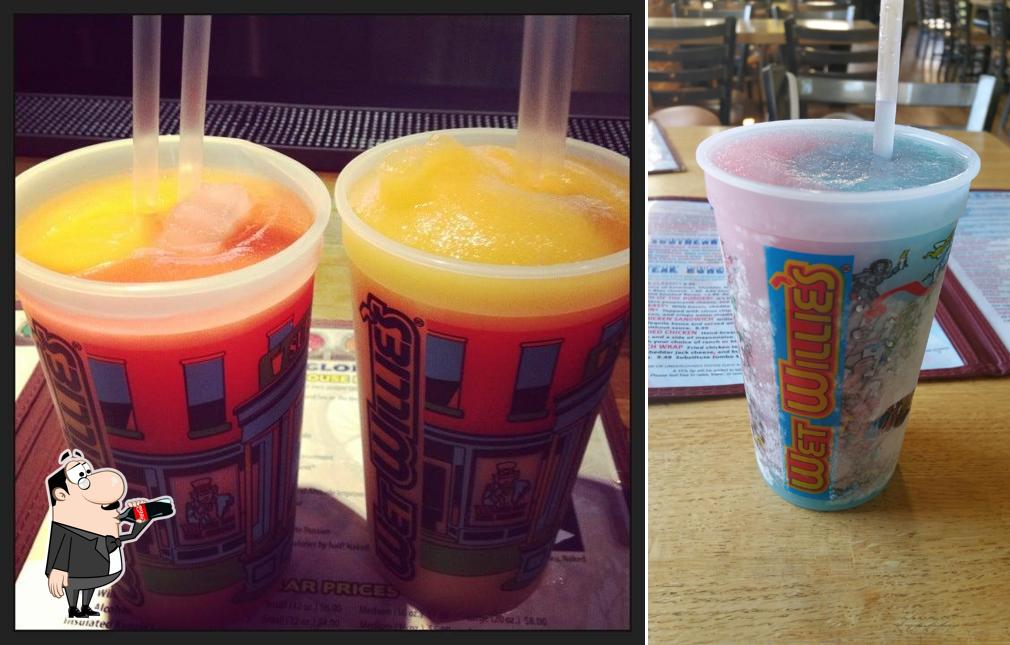 Wet Willie's, 20 Jefferson St in Savannah Restaurant menu and reviews