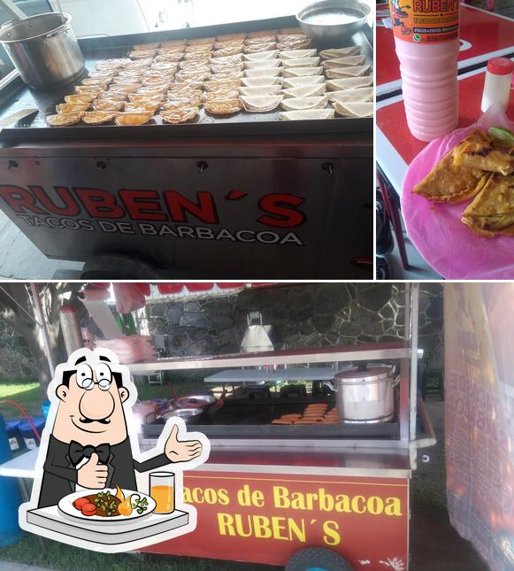 Tacos De barbacoa Ruben's, Zapopan, Calle Puerto Guaymas 711