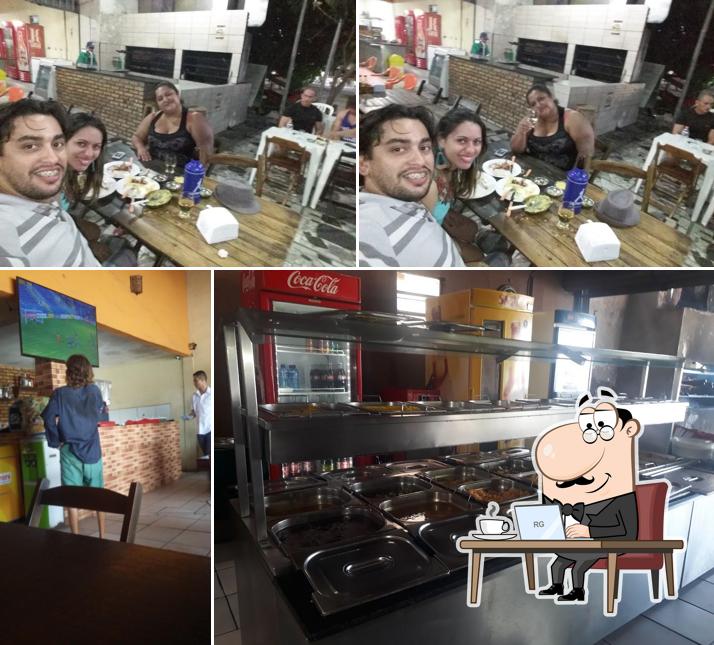 Dom Bettos Pizzaria, Churrascaria e Frangão
