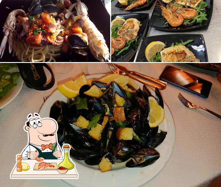 Essayez différents plats à base de fruits de mer proposés par Ristorante Il Sombrero S.r.l