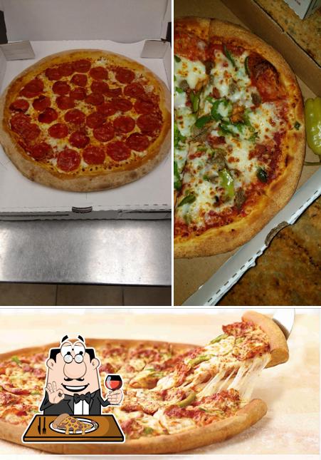 Order pizza at Papa Johns Pizza