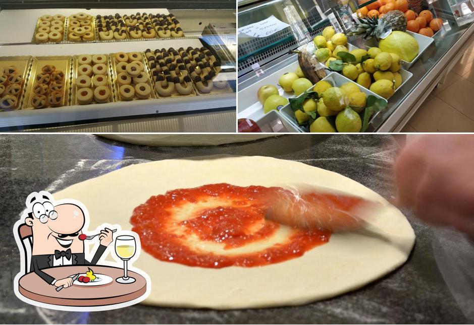 Platti al Gelateria Catullo