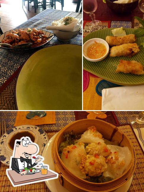 Еда в "Angkor Restaurant"