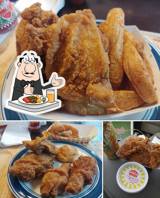 Krispy Krunchy Chicken Royal Food Mart in Forest Park Restaurant