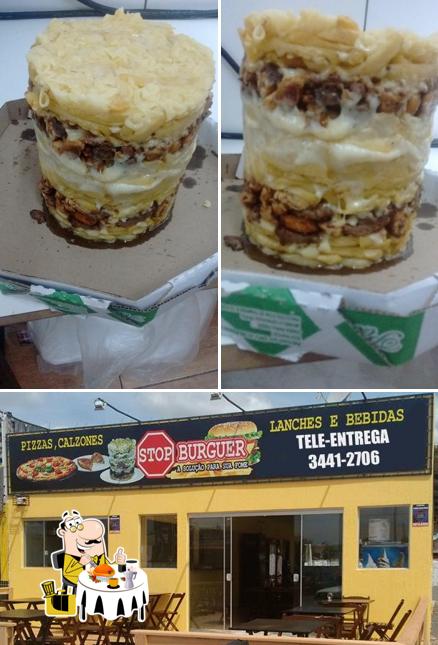 Entre diversos coisas, comida e interior podem ser encontrados no Stop Burger
