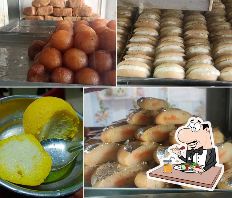 Gajanana Sweets, Jhumpura