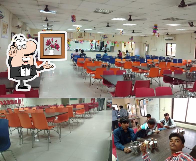 Zaika C2 Canteen
