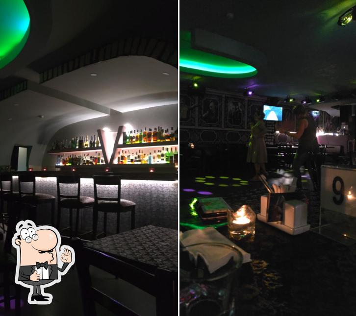Vintaj Bar Karaoke, Rishon LeTsiyon Restaurant reviews