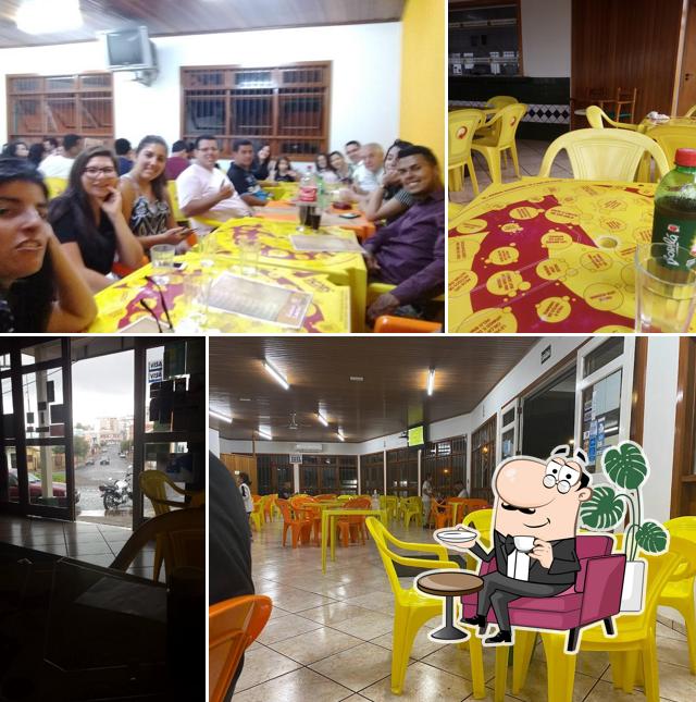 Veja imagens do interior do Esquinão Lanches