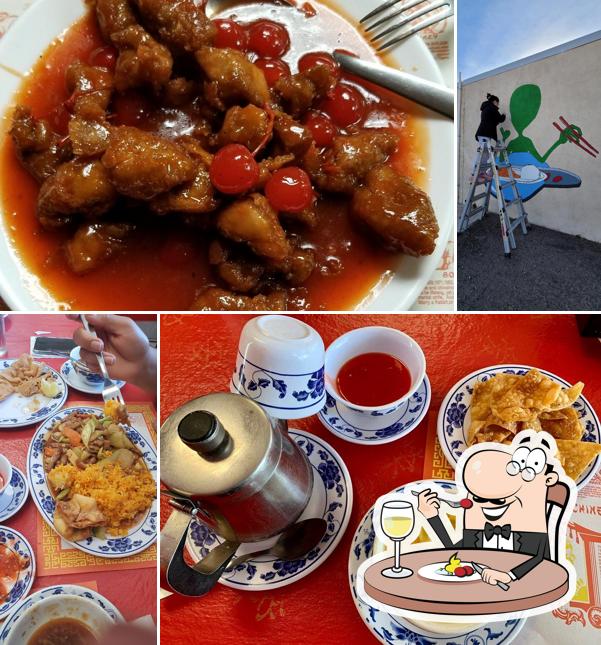 Еда в "Hunan Chinese Restaurant"