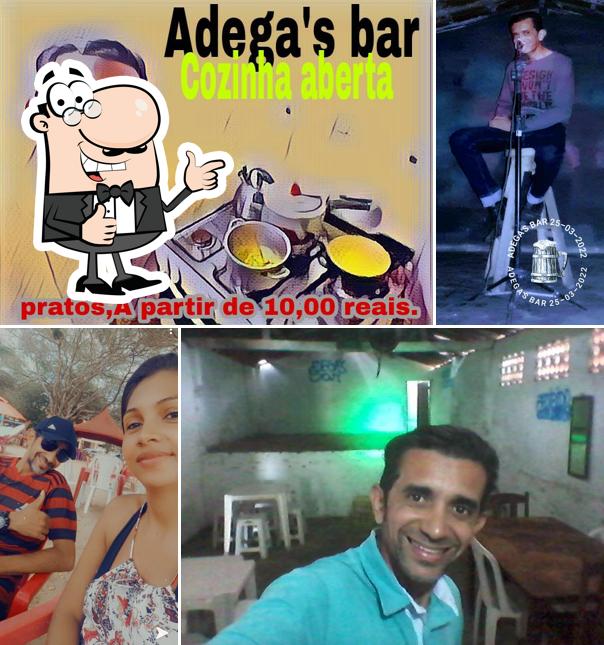 Look at this pic of Adega's bar conveniencia