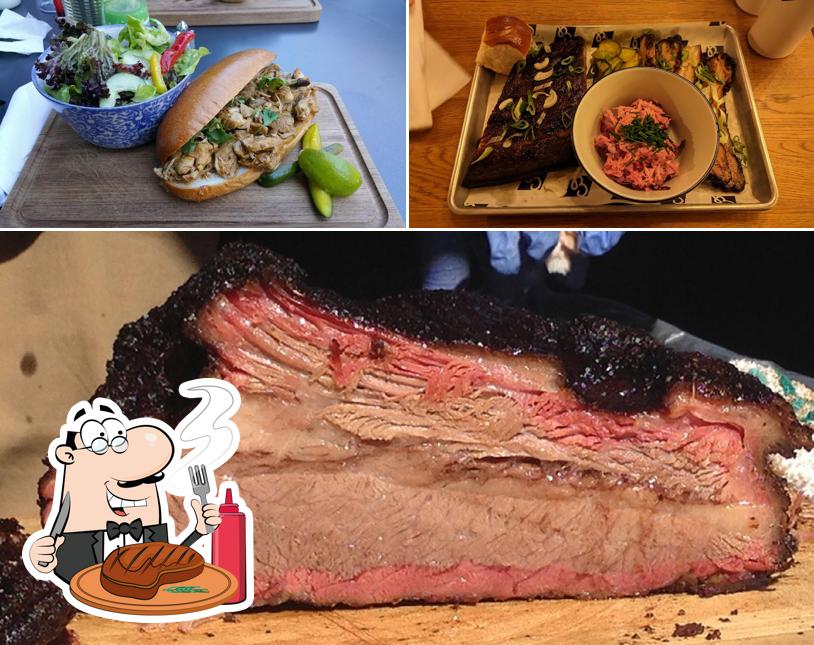 Prova i piatti di carne a Brisket Southern BBQ & Bar