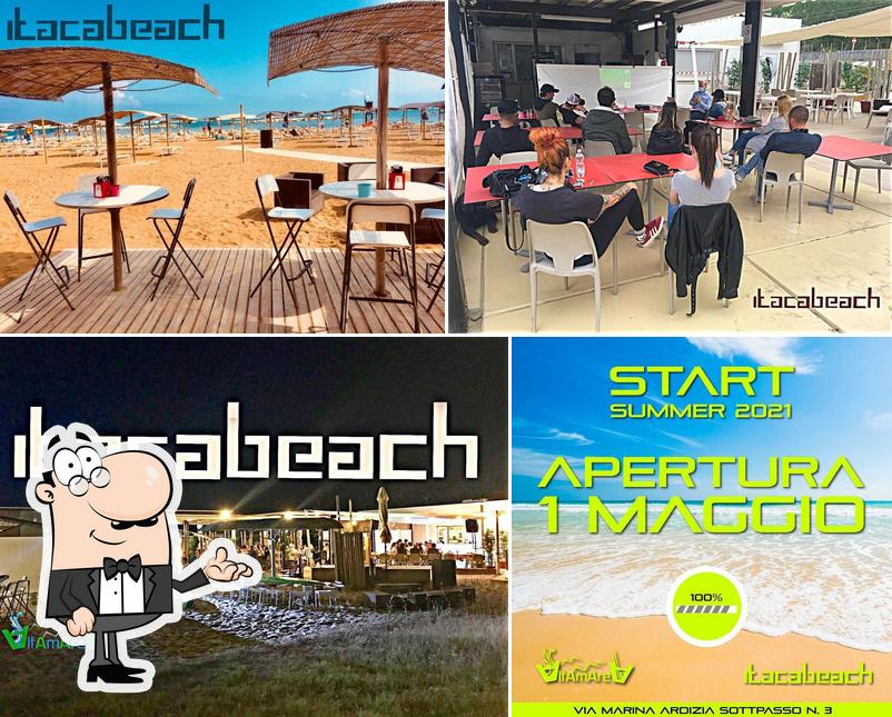 Tra le varie cose da ItacaBeach bar Altamarea Spiaggia Pesaro si possono trovare la interni e esterno