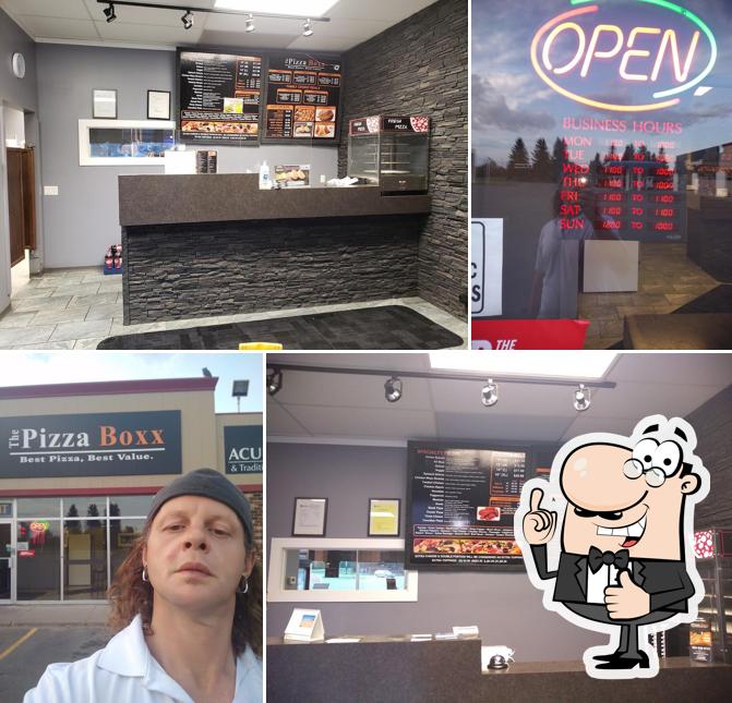 Voici une image de The Pizza Boxx( Red Deer)