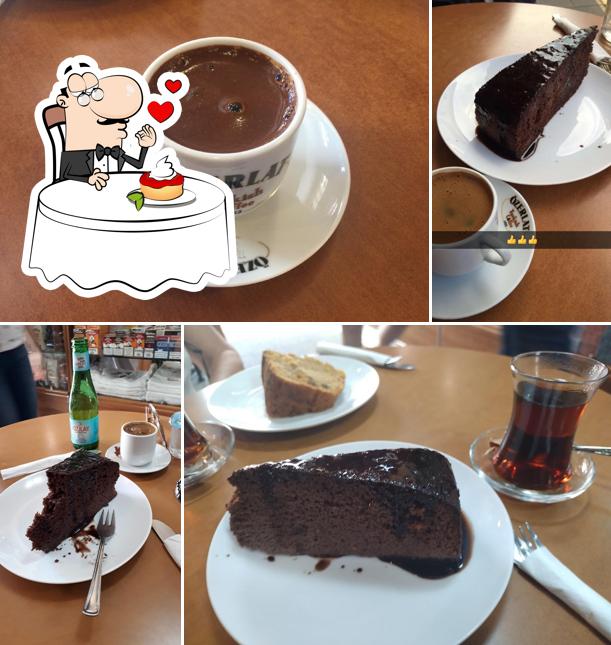 Özerlat Coffee (Cyprus) sert un nombre de desserts