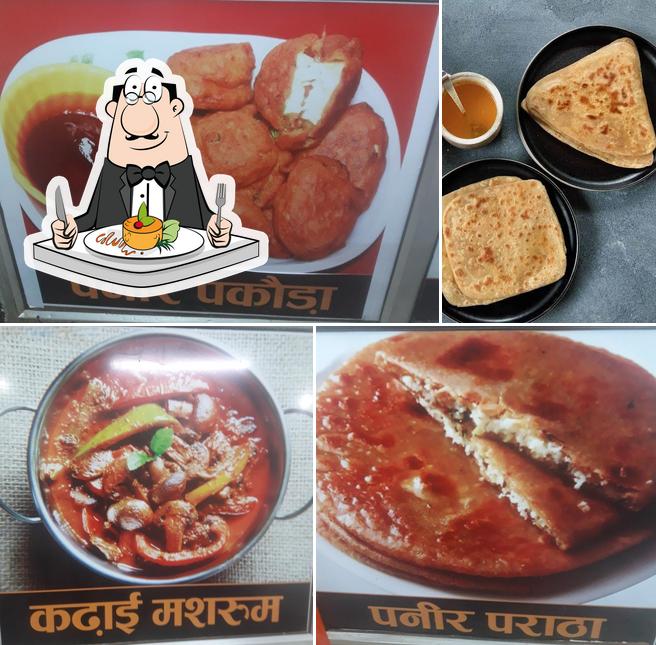 Food at The पराठा hut