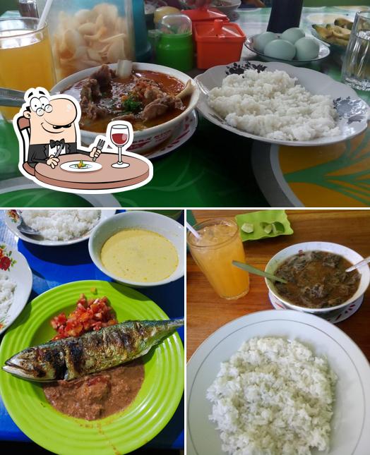 Food at WARUNG PANGKEP SOP SAUDARA SOP KONRO