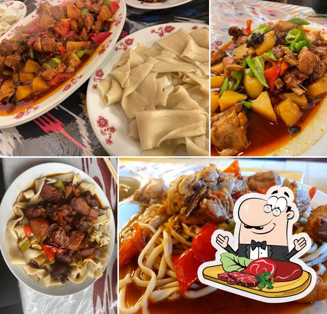 Uyghur restaurant offre des repas à base de viande