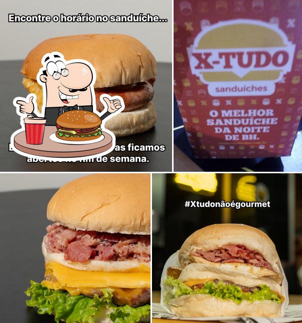 Hambúrguer em X-Tudo Sanduíches