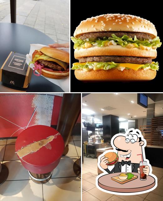 Pide una hamburguesa en McDonald's Västerås Skrapan