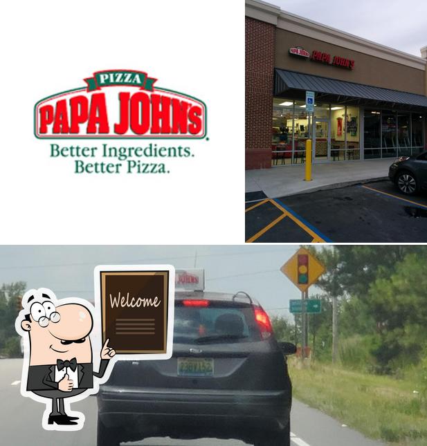 Papa Johns Pizza, 2690 Nc87 A 04 Unit A04 in Fayetteville Restaurant