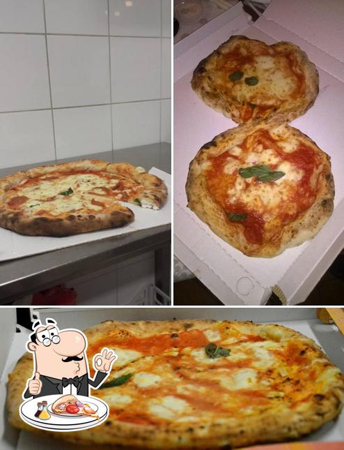 Prenditi una pizza a Pizzeria e Friggitoria Napoletana Pulcinella