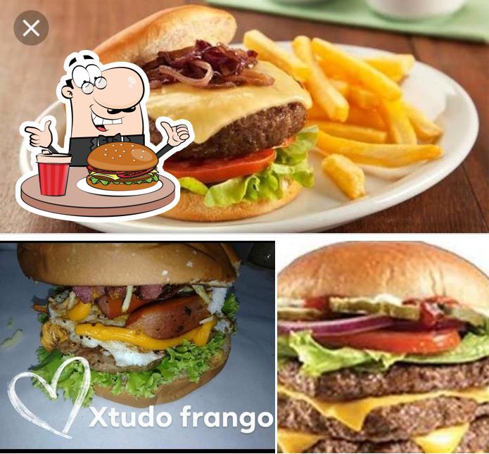 Prueba una hamburguesa en Taty Lanches Pastelaria e Hamburgueria