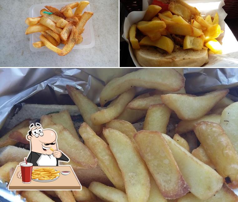 Patatas fritas en Le Happy Restauration Rapide