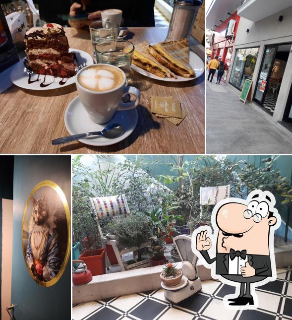 Взгляните на фотографию кафетерия "Dulce Nina Pasteleria Cafe"