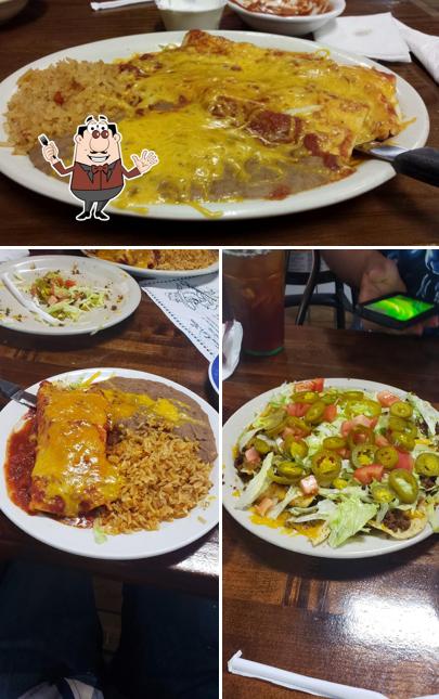 Food at Los Cocos Mexican Restaurant