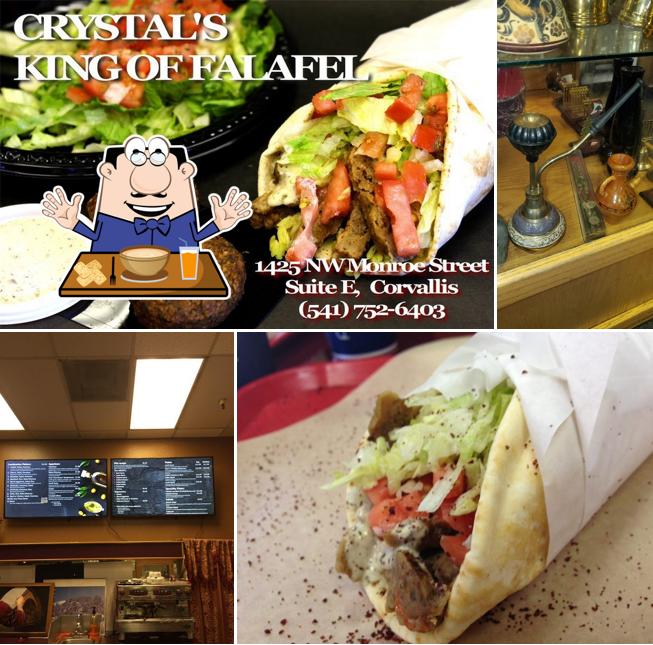 Еда в "Crystal's King of Falafel Cuisine"