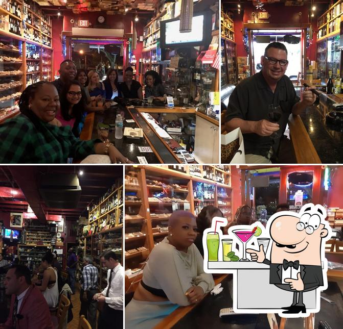 Aquí tienes una foto de Macabi Havana Lounge - Cigar Bar and Liquor Store
